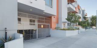 Woodley Sara Gallery 24