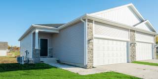 Spacious home in a desirable neighborhood Gallery 1