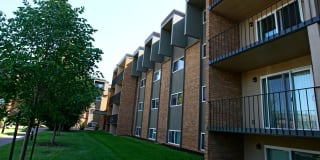 Glenlake Apartments Gallery 32