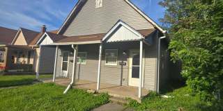 One Bedroom Duplex located on the Westside near 10th St and White River Pkway Dr One Bedroom Duplex located on the Westside near 10th St and White River Pkway Dr Gallery 1