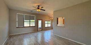 3 bed 2 bath home for rent in Norman near SE 24th and Lindsey, new paint, new flooring, great area! Gallery 4