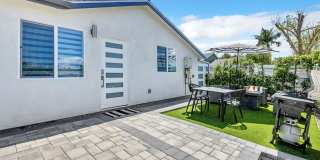 7076 Park Manor Gallery 7