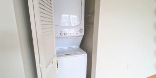 2 Oakland Gallery 15