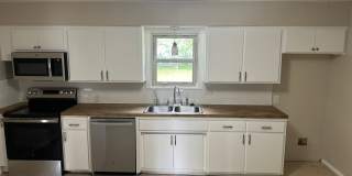 Available July 1st! 4-Bedroom, 1-Full Bathroom Home in Convenient Springdale Location Gallery 3