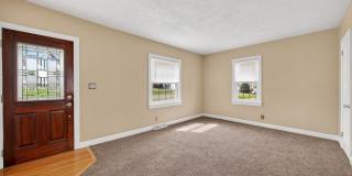 Updated Charming 2BR House in Plain Twp/Canton Gallery 18