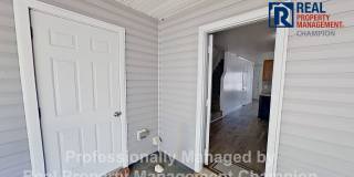2 BD/1.5 BA Townhome with Convenient Jacksonville Location Gallery 18