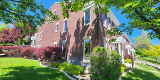 Aves Stunning 2 bd 2 bath Condo! Vaulted Ceilings! Garage! Aves Stunning 2 bd 2 bath Condo! Vaulted Ceilings! Garage! Gallery 1
