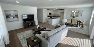 ***FREE RENT!!*** Beautiful 3 Bedroom/2 Bathroom Home in Haines City Gallery 3