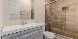 1908 E Harvard Street Gallery 11