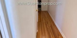 Crosstown Side By Side, Washer/Dryer In Unit, 1 Garage Space, Hardwood Floors, Dishwasher Gallery 9