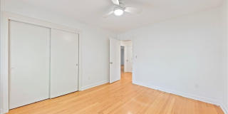 251 Bennett Street Gallery 16