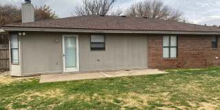 Cozy 3/2/2 Brick Home! Available September!! Gallery 54