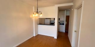 2 bedroom 1 bath apartment/PLAZA CENTER - Five Points! 2 bedroom 1 bath apartment/PLAZA CENTER - Five Points! Gallery 1
