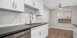 Los Robles Apartments Gallery 3