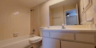 ***$500 off First Month*** 2 Bedroom / 2 Bathroom Duplex Gallery 9