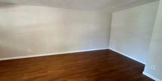 2 Bed, 1 Bath Patio TownHome in the Clayton Neighborhood Gallery 14