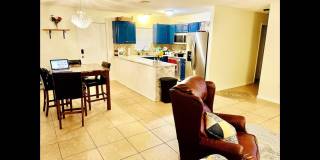 Cozy Smart 3BR 2 Bath House in Sarasota Gallery 4