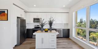 Lincoln Landing Gallery 6