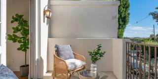 Hidden-Gem Townhouse in WeHo: 2 Bed/2.5 Bath, Private Entrance + Patios, 2 Parking, Norma Triangle Gallery 10
