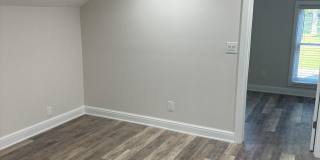 627 N River Gallery 8