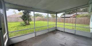 Charming 2 bedroom 1.5 bathroom home Gallery 22