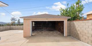 3103 N Olive Avenue Gallery 18