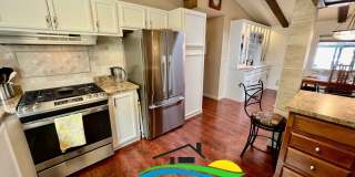 Lovely 2 bed 2 bath available for July and August 2026! Gallery 15