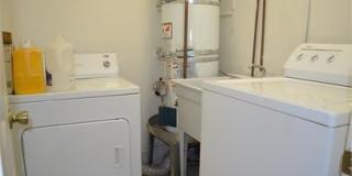 6 Bedroom 3 Bathroom House on Corner lot- LARGE ROOMS Gallery 14
