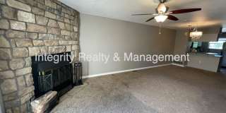 2 Bed/2.5 Bath Townhome, 1102 sq ft, 1811 S Quebec Way #236 Gallery 9