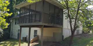 4 bd, 3 ba house, NW Columbia, quick access to Stadium/I-70, screened porch Gallery 17