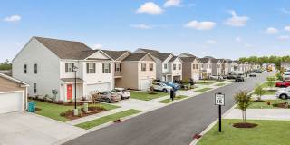 The Grove at Village Oaks Gallery 1