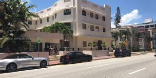 2730 Collins Ave Gallery 1