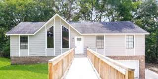 3015 Apple Valley Lane Gallery 1