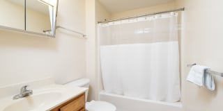 Carlton Oaks Gallery 24