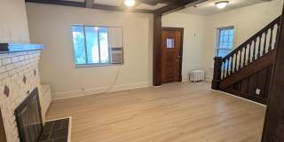 Newly Renovated 3bd/1Bath Home -- Available NOW! Gallery 1