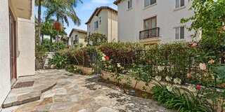 5738 South Celedon Creek Gallery 5
