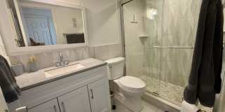 Beatifully updated Beach condo FULLY FURNISHED ANNUAL RENTAL 2/2 Gallery 28
