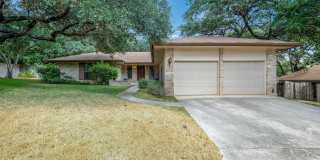 Great one story home with brick exterior on oak covered cul de sac lot Gallery 16