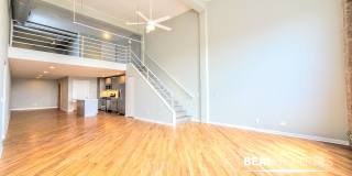 2320 N Damen Ave Gallery 2