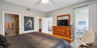 Beautifully furnished 2BR/2BA first-floor condo Gallery 20