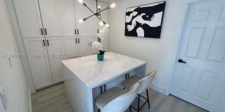 503 Jackson Ave Gallery 12