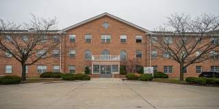 Gateway Pointe - Senior Living Gallery 1