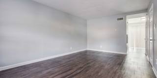 Country Club Apartments Gallery 8