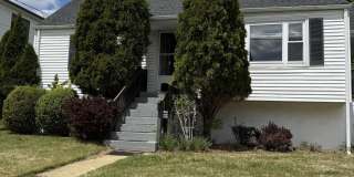 17 Clarence Avenue Gallery 3
