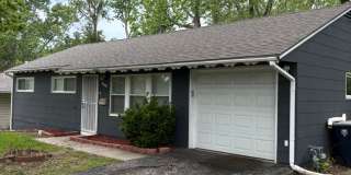 Large 3 bedroom house available Large 3 bedroom house available Gallery 1