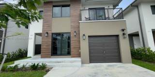 302 NW 11th Ct Gallery 1