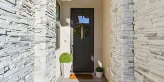 4 Bedroom Home with Gorgeous Views Gallery 44