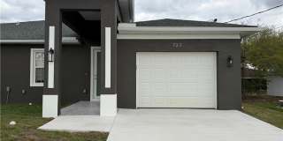 723 Ivan Avenue S unit: 723 Gallery 2