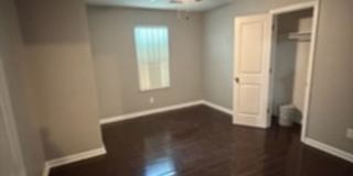 Check out this Beautiful 3 bed 1 bath home Gallery 7