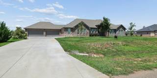 9240 Highland Springs Gallery 1